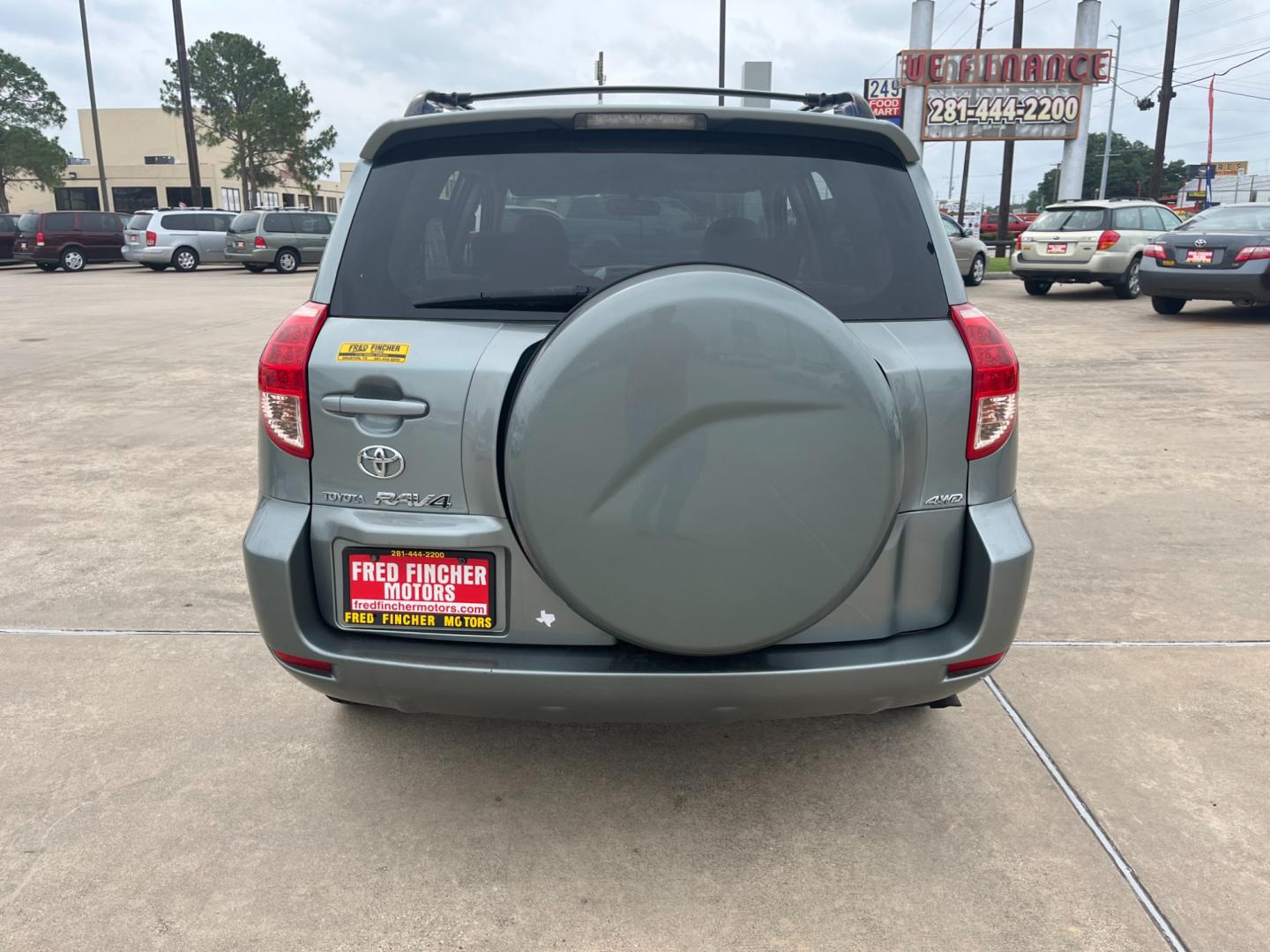 2008 green /TAN Toyota RAV4 Base I4 4WD (JTMBD33V685) with an 2.4L L4 DOHC 16V engine, 4-Speed Automatic transmission, located at 14700 Tomball Parkway 249, Houston, TX, 77086, (281) 444-2200, 29.928619, -95.504074 - Photo#5